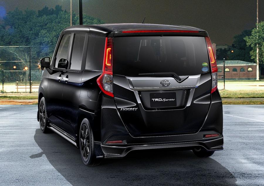  Toyota Roomy by TRD 2016 года  (фото 2 из 17)